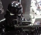 シャドウ・ストームトルーパー、製品サンプル展示開始!
