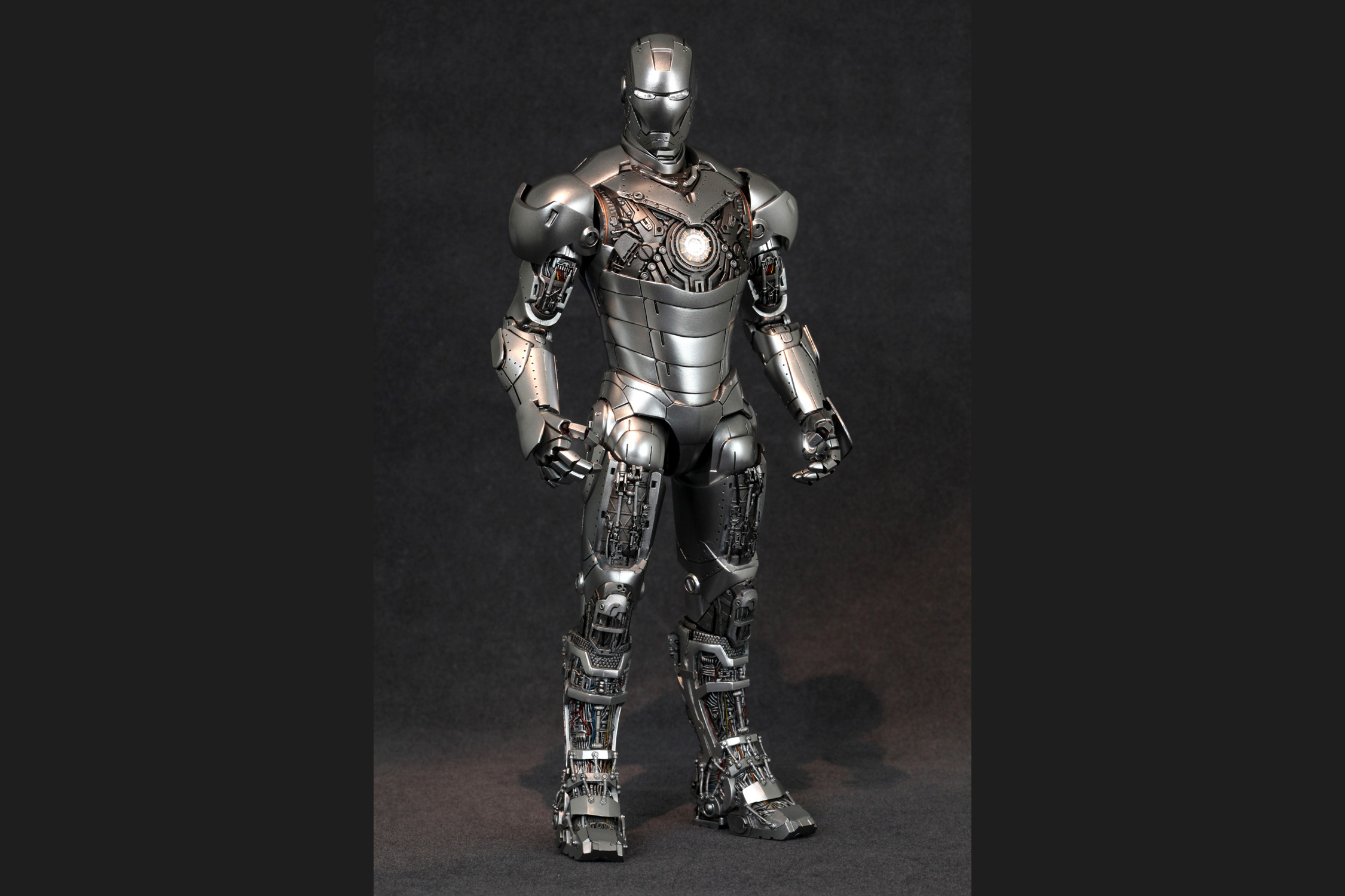 ムービー・マスターピース】『アイアンマン2』1/6スケールフィギュア ムービー・マスターピース】『アイアンマン2』1/6スケールフィギュア